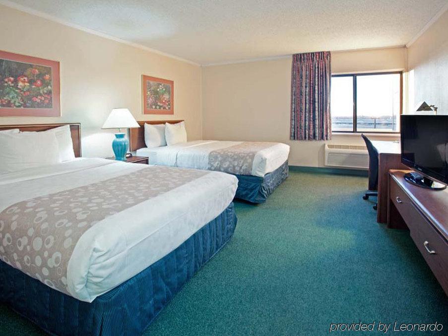 Delta Hotels By Marriott Indianapolis East Exterior foto