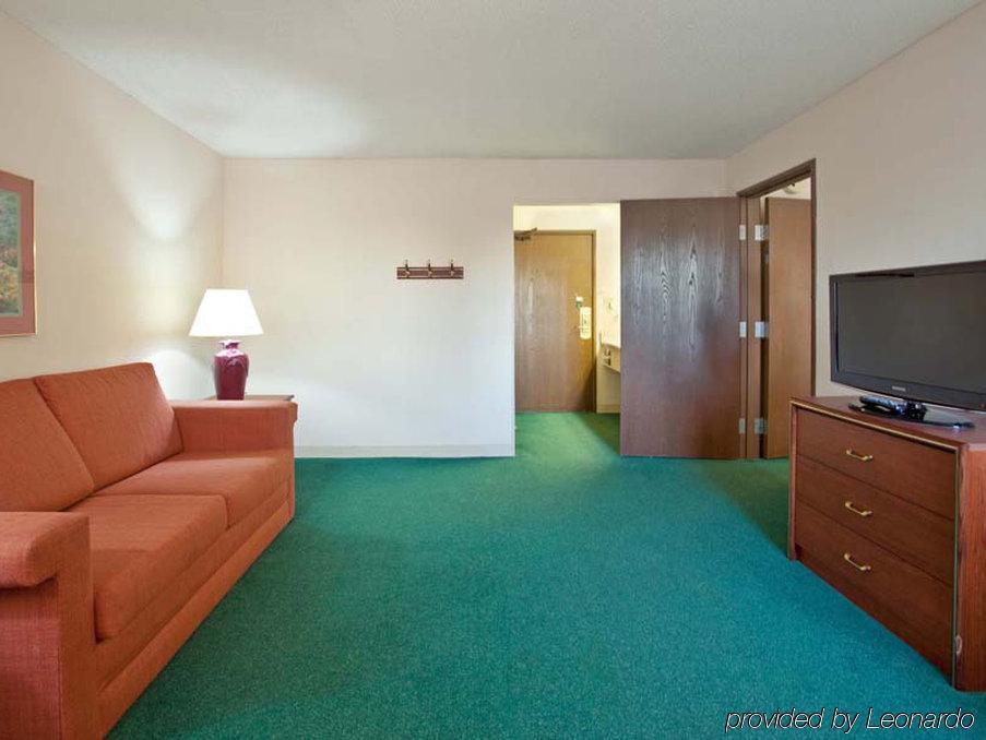 Delta Hotels By Marriott Indianapolis East Exterior foto